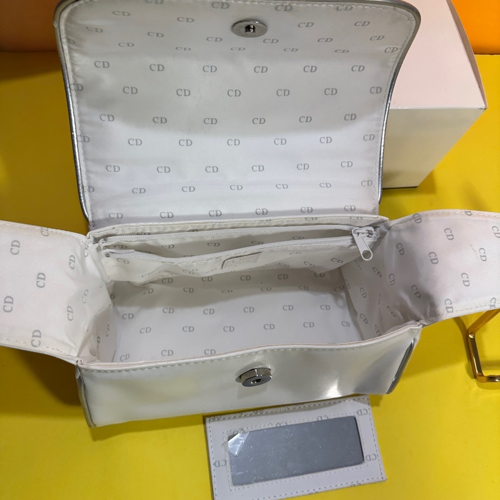 Dior Snow White Cosmetic Bag mirror included - Picture 3 of 13